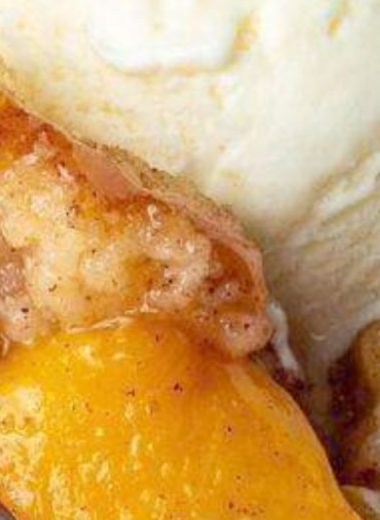the ultimate easy southern peach cobbler recipe a classic dessert