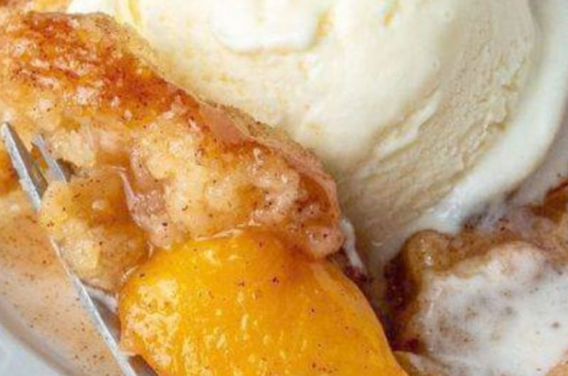 the ultimate easy southern peach cobbler recipe a classic dessert