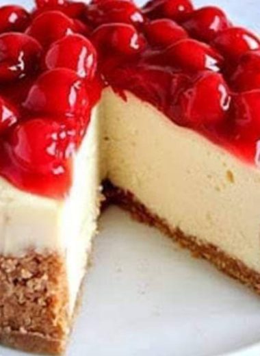 ultimate classic new york cheesecake recipe creamy rich and irresistible