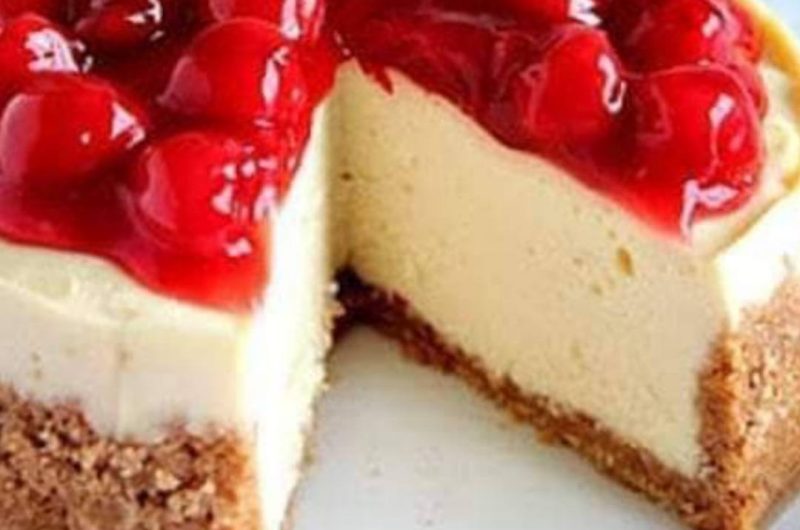 ultimate classic new york cheesecake recipe creamy rich and irresistible