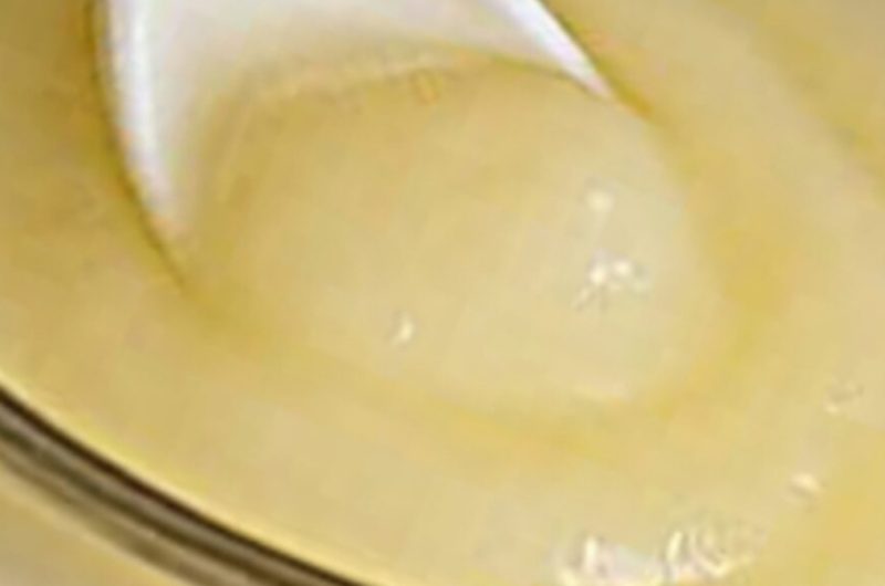 vaseline and white vinegar 8 amazing household hacks you need to try